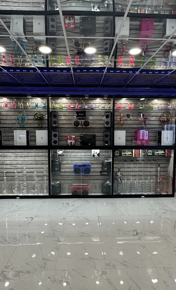 Bluetooth speakers and sunglasses display